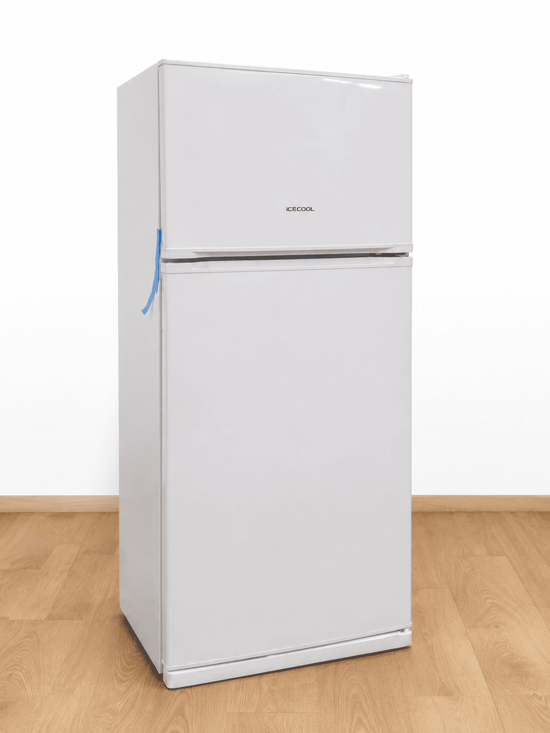 Nevera Icecool con congelador – Nueva a estrenar – 144 cm