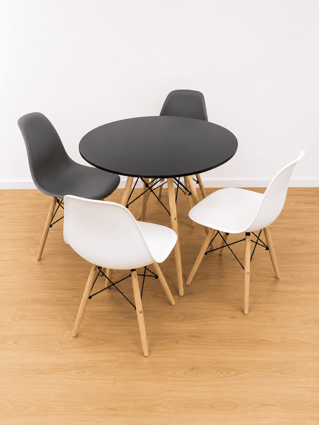 Mesa Redonda Negra Estilo Nórdico + Sillas – Diseño Moderno - Imagen 3